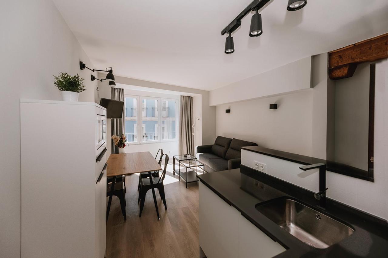Apartamentos Burgosuites Zewnętrze zdjęcie